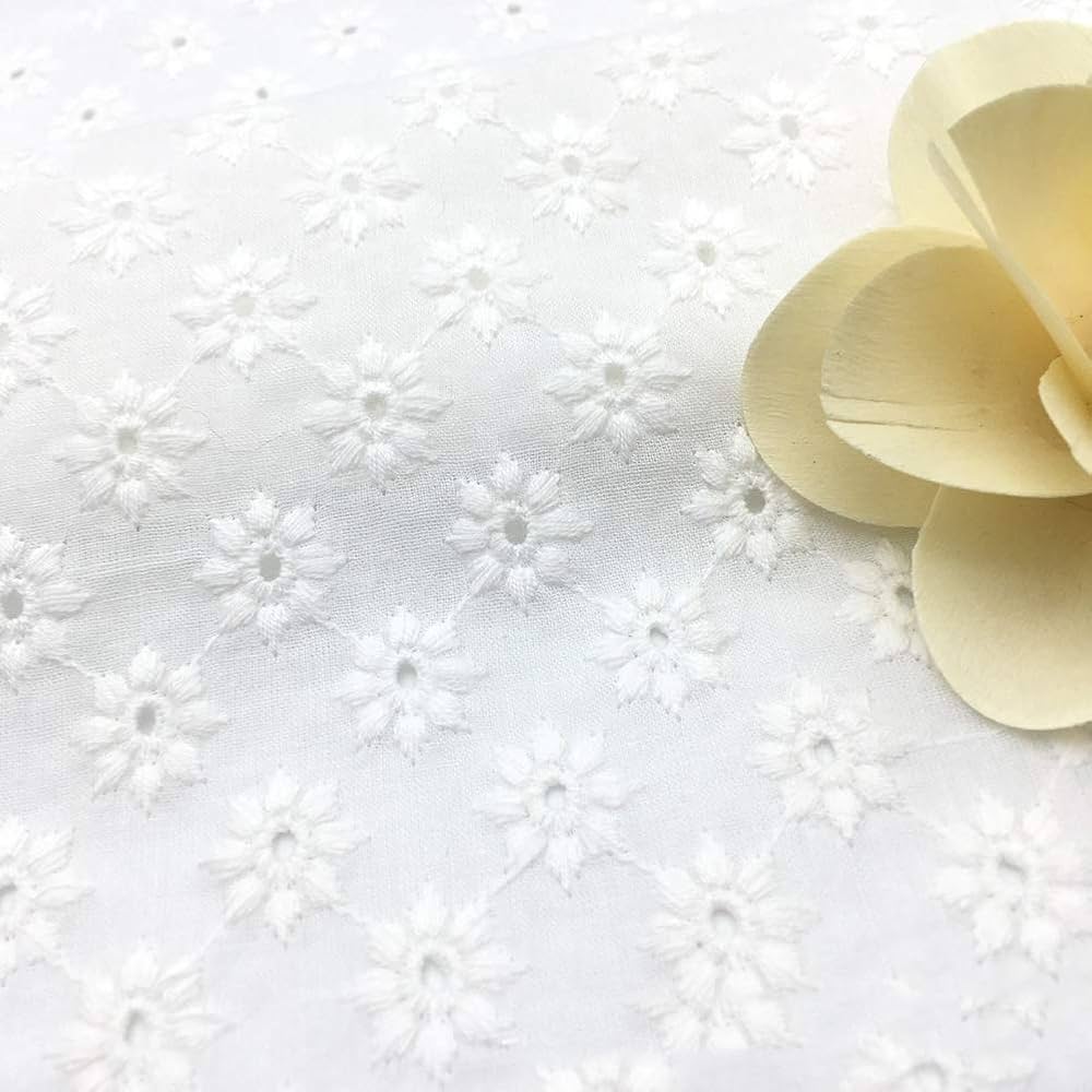 Amazon | 白い綿ボイルレース生地 アイレット刺繍 無地